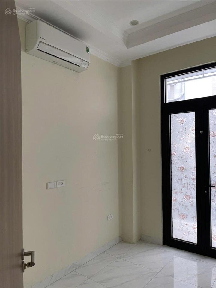 Cho thuê sao biển 58,8m2 ht2t gần công viên, 2 phòng ngủ, 8 triệu/tháng.  0917 891 ***