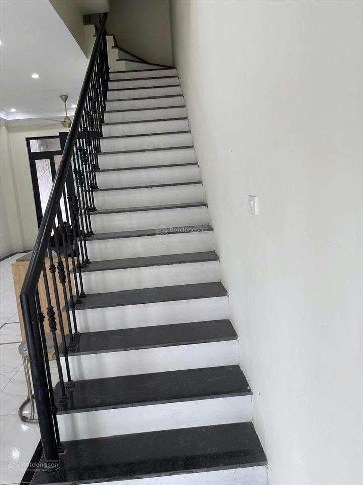 Cho thuê sao biển 58,8m2 ht2t gần công viên, 2 phòng ngủ, 8 triệu/tháng.  0917 891 ***