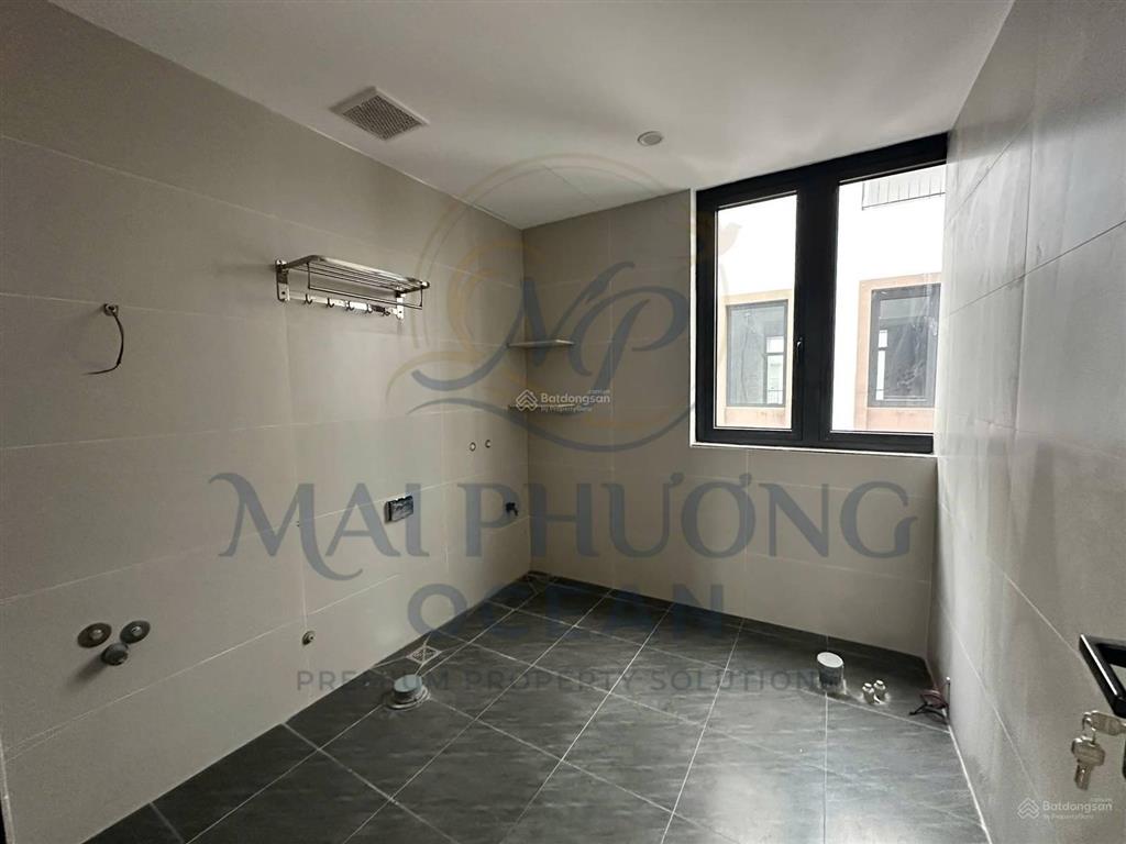Cho thuê lk ánh dương 70m2, hoàn thiện 5 tầng có thang máy giá 19tr/th.  0917 891 ***