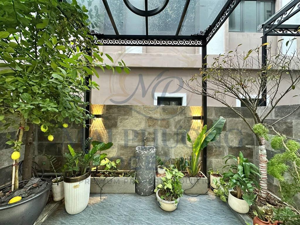 Cho thuê lk ánh dương 70m2, hoàn thiện 5 tầng có thang máy giá 19tr/th.  0917 891 ***