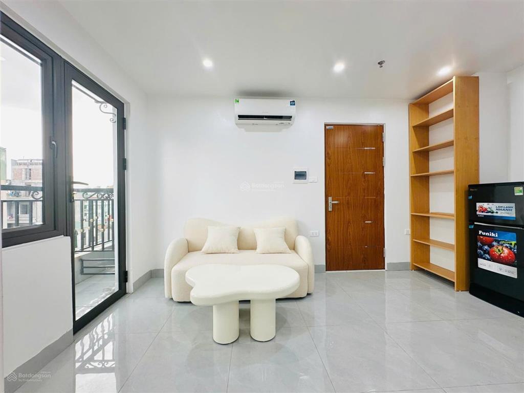 01 ngủ 01 khách ban công cực thoáng ở mễ trì đối diện khách sạn marriott, 32 đỗ đức dục