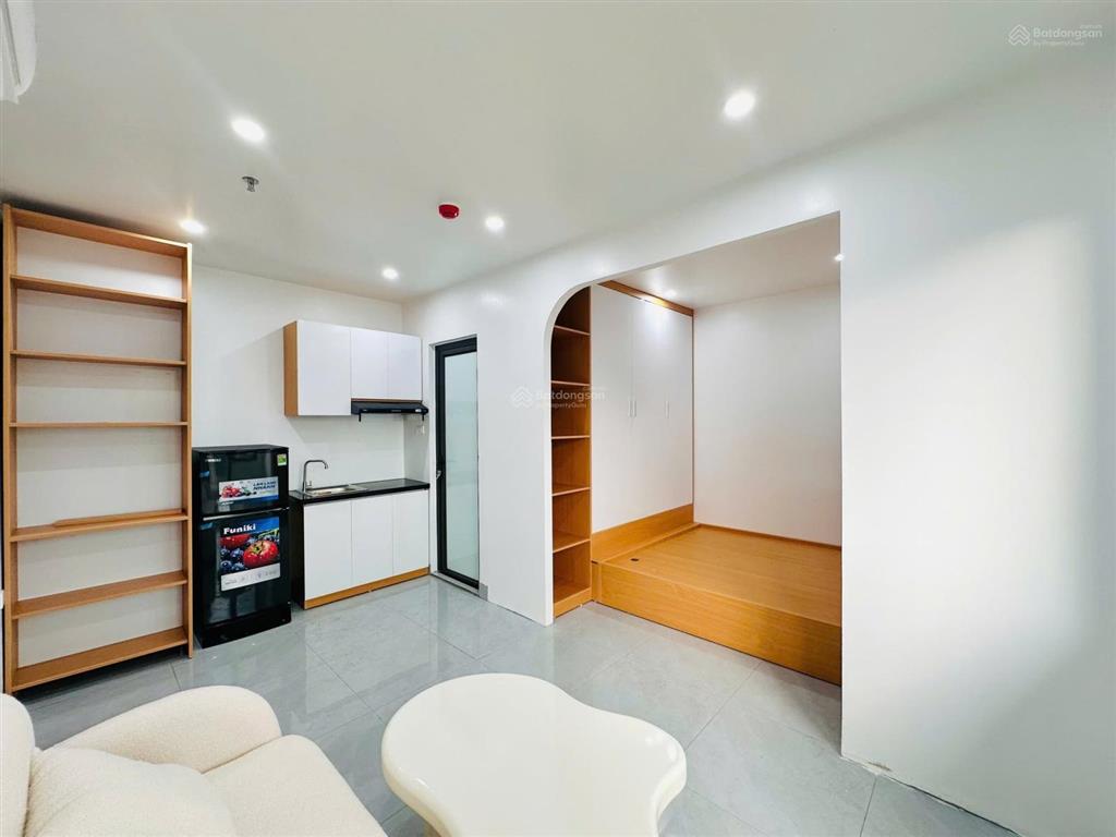 01 ngủ 01 khách ban công cực thoáng ở mễ trì đối diện khách sạn marriott, 32 đỗ đức dục