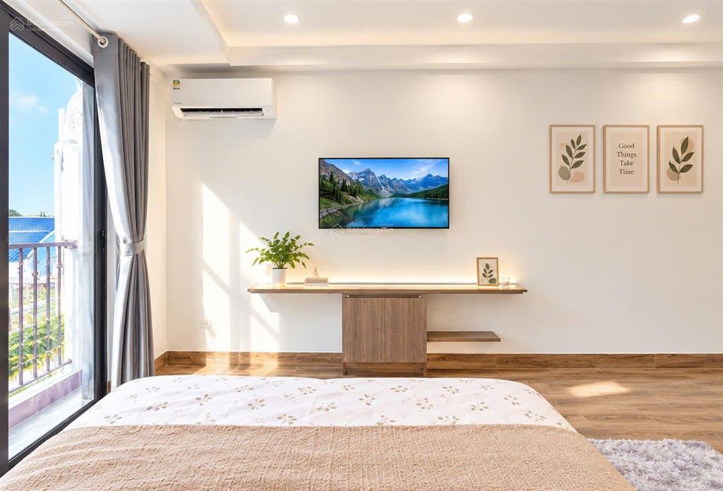 Siêu phẩm studio ô tô đỗ cửa gần vincom trần duy hưng, big c.