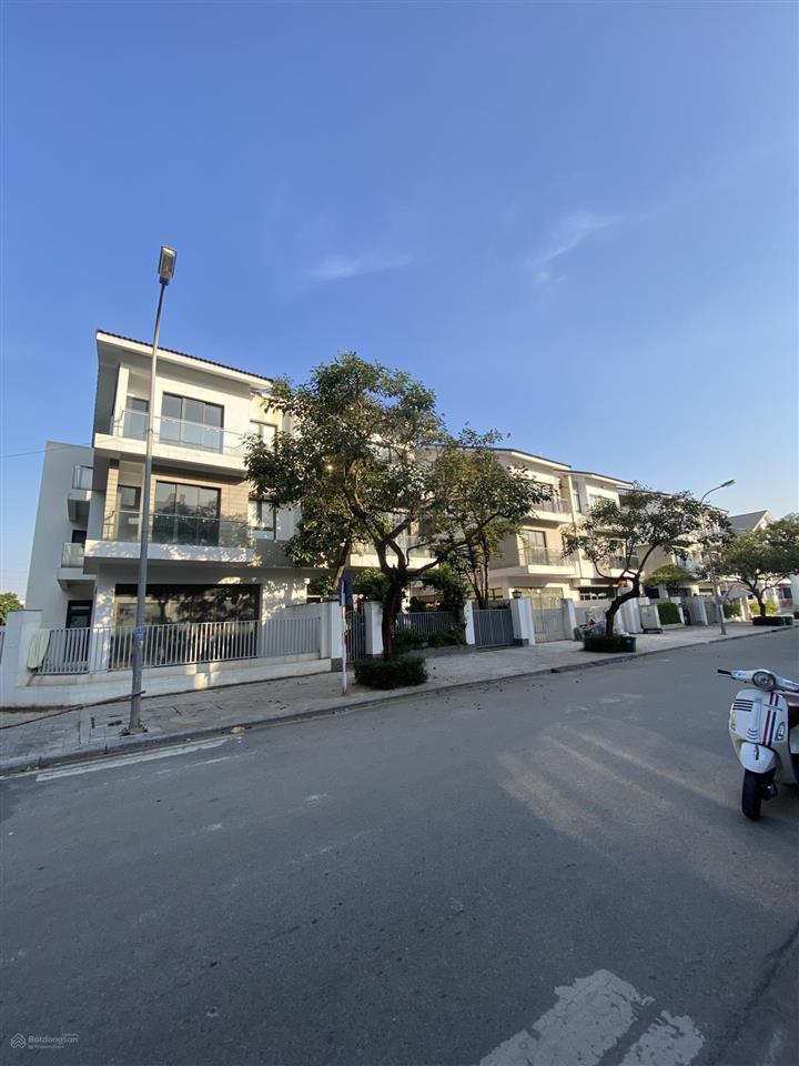 Cần bán biệt thự góc sol lake villa khu đô thị dương nội, nam cường