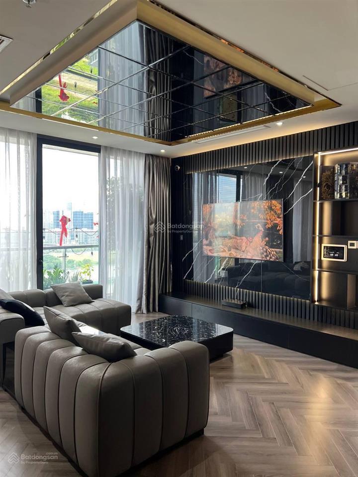 Cho thuê 3pn 2wc 121m2 view đẹp, nội thất cao cấp.  0935 436 ***