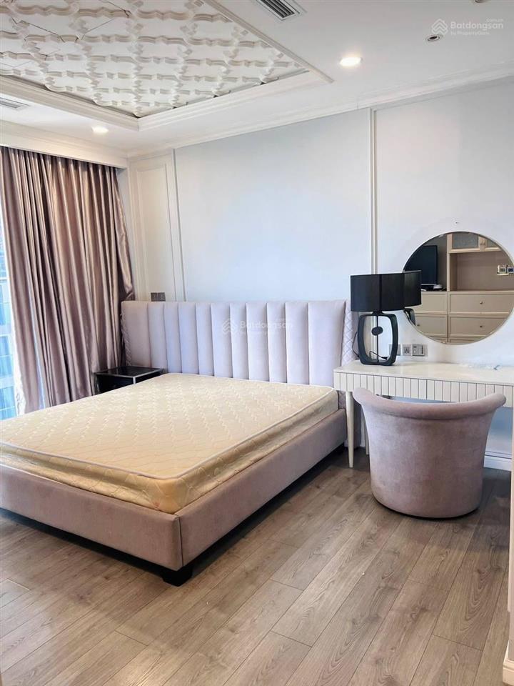 Cho thuê 3pn 2wc 121m2 view pháo hoa, nội thất cao cấp tại vinhomes golden river