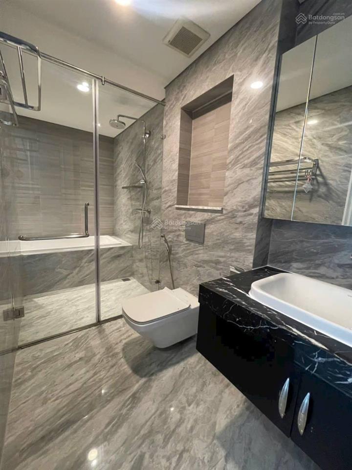 Cho thuê 3pn 2wc 121m2 view pháo hoa, nội thất cao cấp tại vinhomes golden river