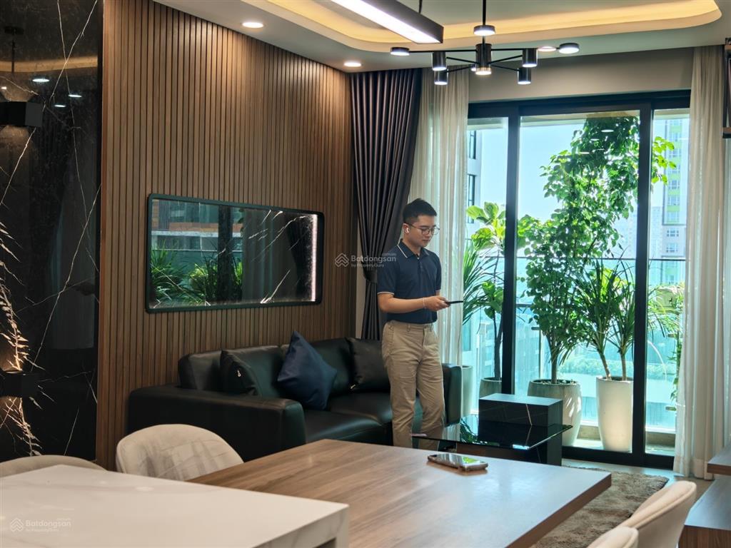 Feliz en vista  2pn 75m  tầng cao thoáng  full nội thất  sổ hồng sẵn  9.48 tỷ