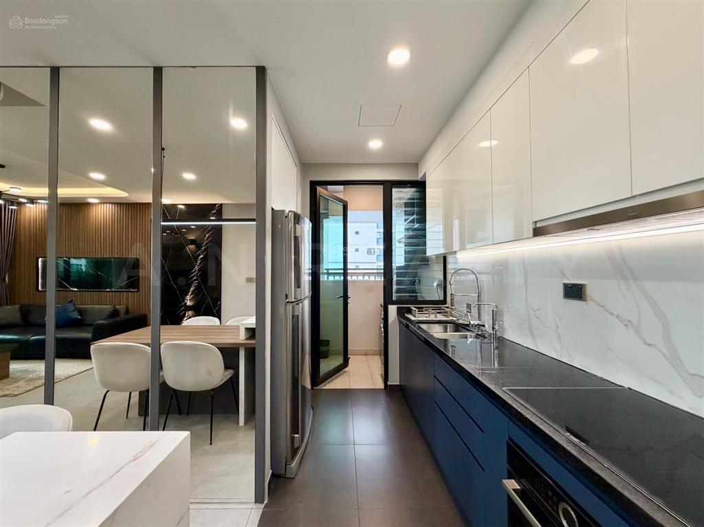 Feliz en vista  2pn 75m  tầng cao thoáng  full nội thất  sổ hồng sẵn  9.48 tỷ