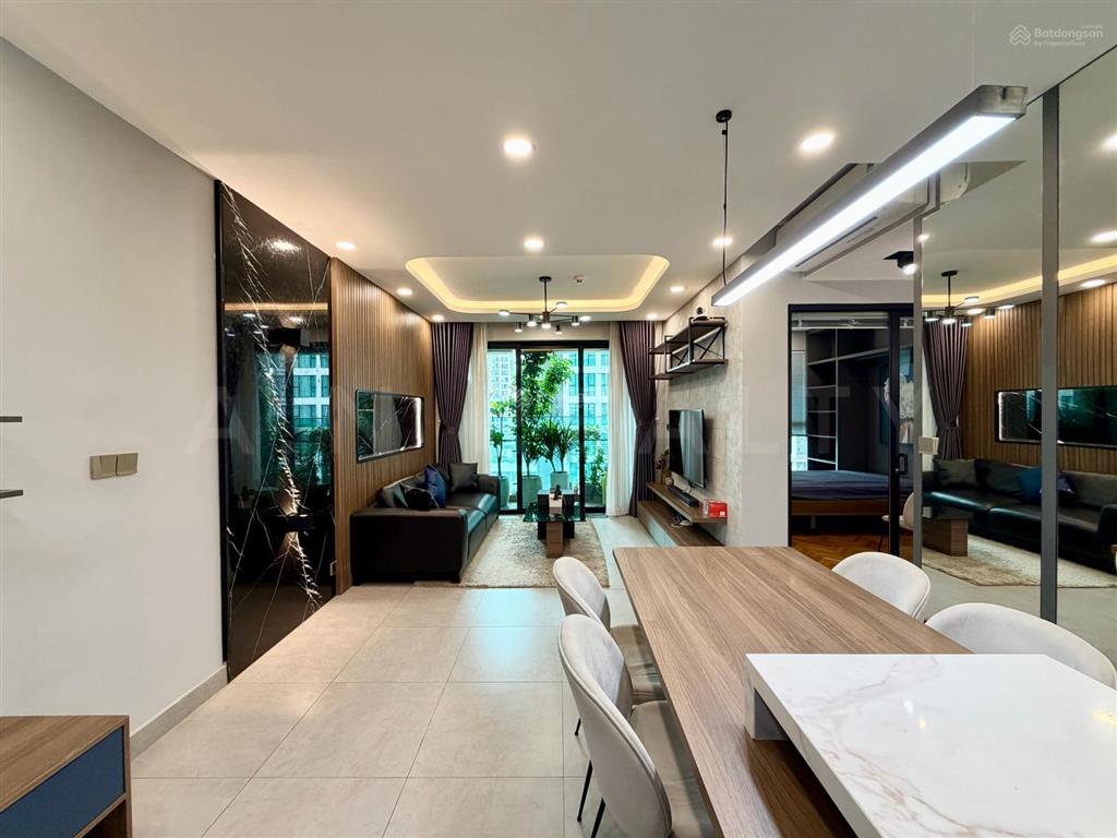 Feliz en vista  2pn 75m  tầng cao thoáng  full nội thất  sổ hồng sẵn  9.48 tỷ