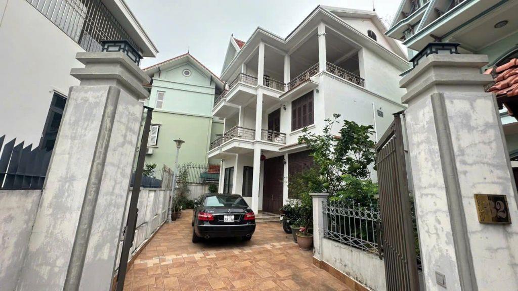 (SÂN VƯỜN) Bán biệt thự Nguyên Hồng 430mx3T MT 16m 85 tỷ ở sướng KD cafe nhà hàng Đống Đa