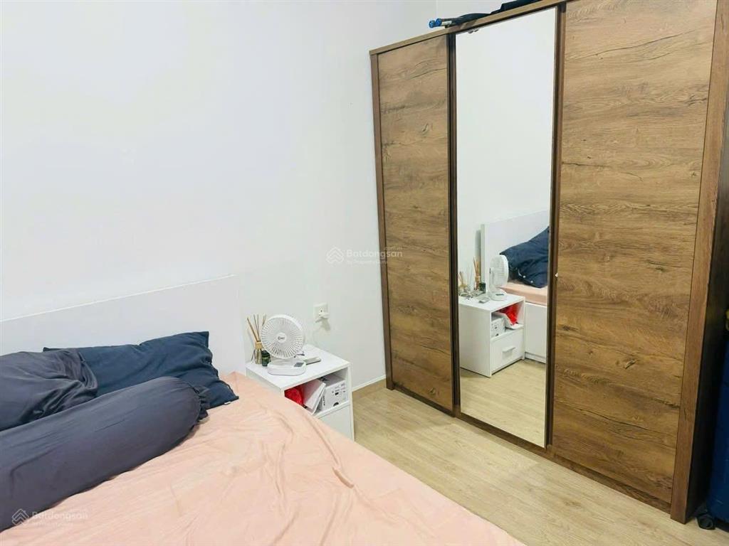 Chính chủ gửi bán căn hộ 2pn 2wc 71m2 khu emerald, bao hết thuế phí và 5% sổ