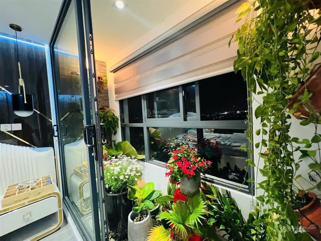 Căn hộ khu emerald. chủ cần bán gấp để đi đinh cư 112m2 duplex 3pn 3wc full nội thất