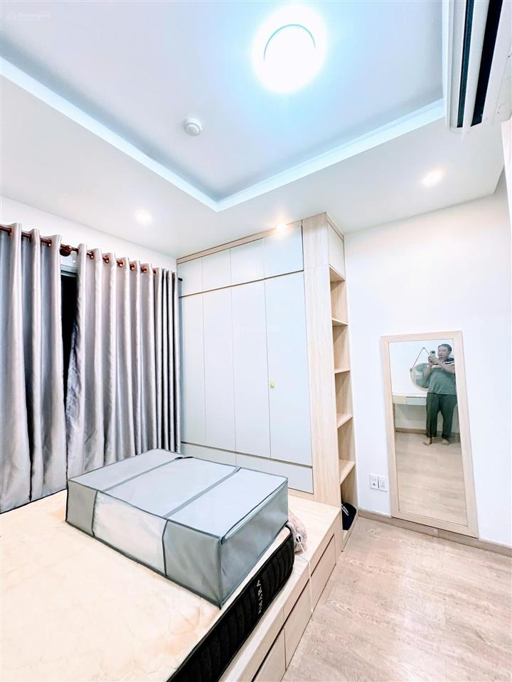 Chính chủ gửi bán nhanh căn hộ ruby  celadon city 2pn 2wc 70m2 bao sang tên công chứng