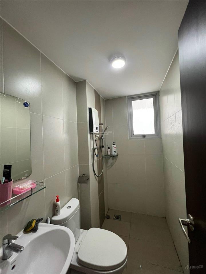 Bán căn hộ ruby  celadon city, giá 4,4 tỷ đã có sổ hồng, 70m2, view đẹp