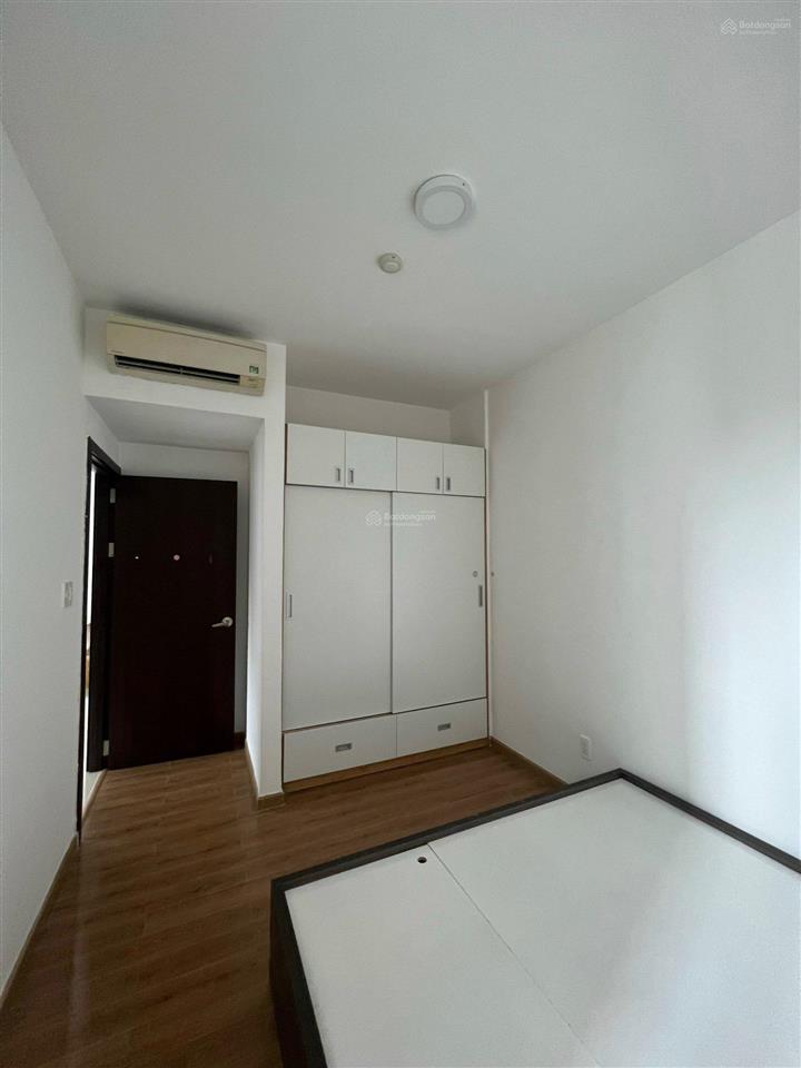 Bán căn hộ ruby  celadon city, giá 4,4 tỷ đã có sổ hồng, 70m2, view đẹp