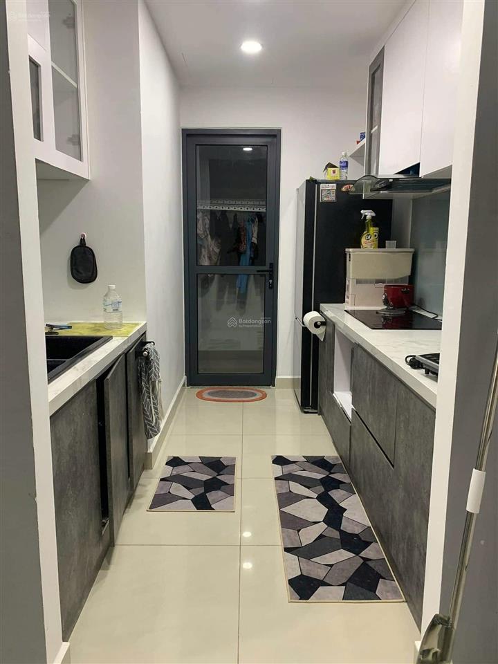 Chính chủ gửi bán nhanh căn hộ 1pn 1wc giá chỉ 4,3 tỷ bao thuế phí và 5% sổ.  0907 363 ***