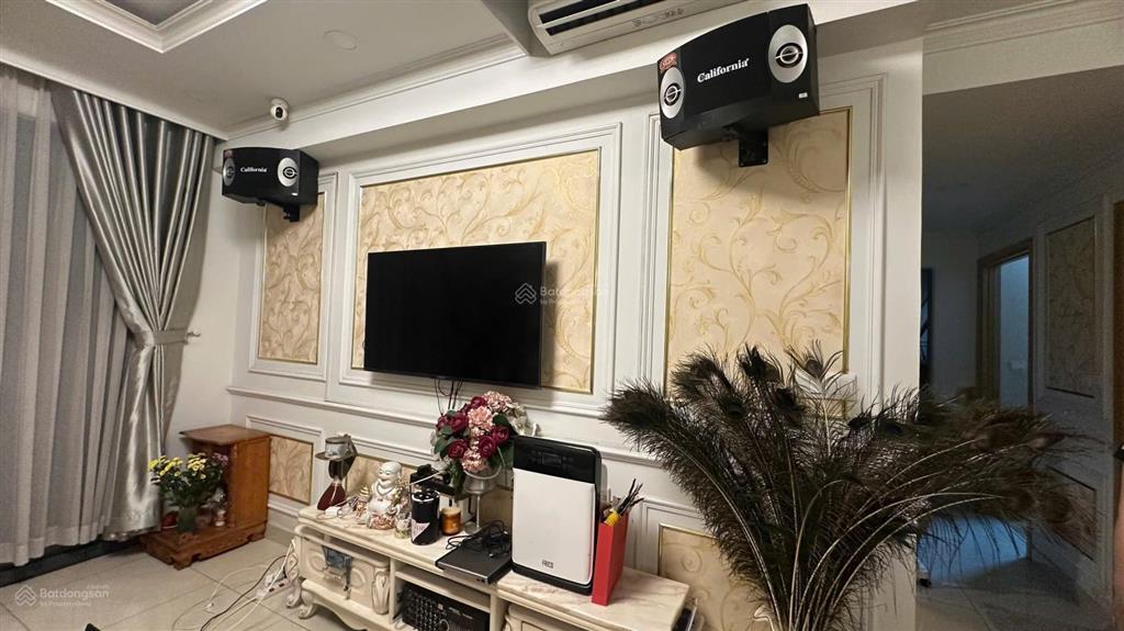 Chính chủ gửi bán nhanh căn hộ 2pn 2wc 71m2 giá chỉ 5,650 bao 5% sổ