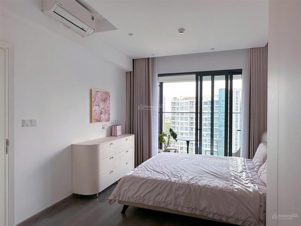 Cho thuê căn hộ diamond alnata plus, 118m2 3pn 2wc ban công dài, giá 19,5 triệu bao ô xe hơi