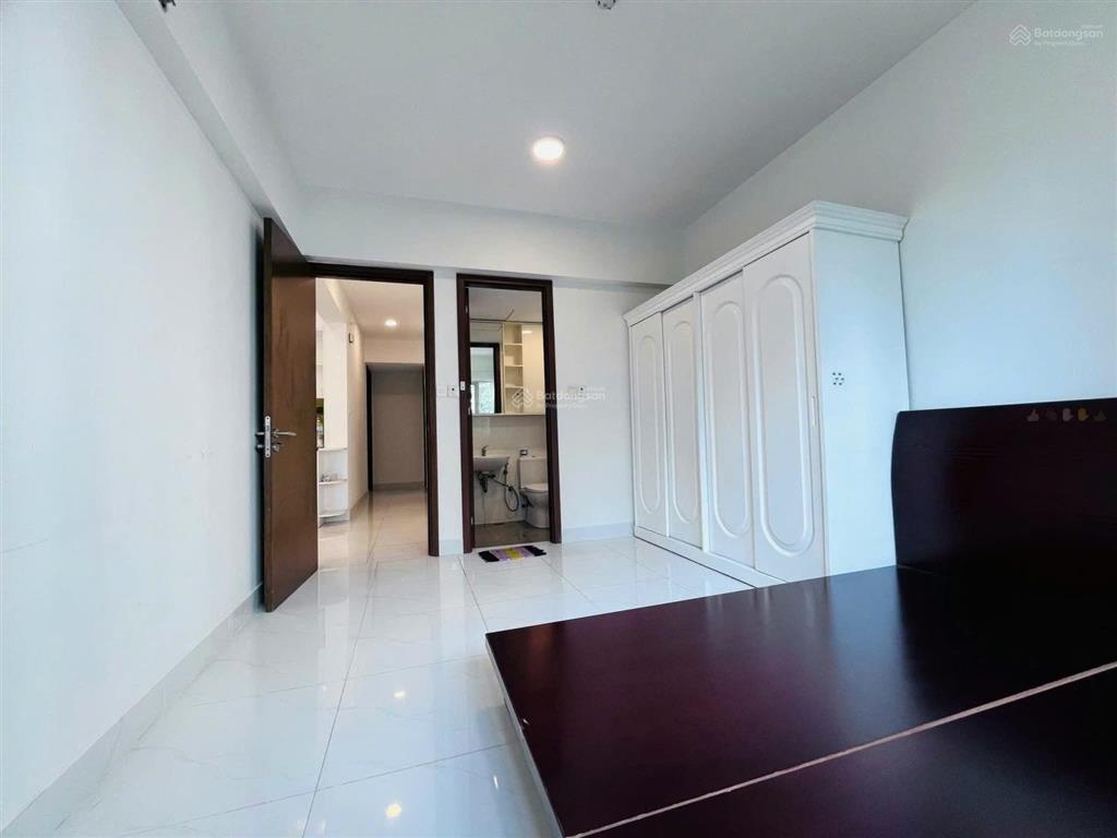 Chủ cần bán gấp căn hộ 2pn, 2wc tại ruby  celadon city, giá ưu đãi 4 tỷ, 69 m2