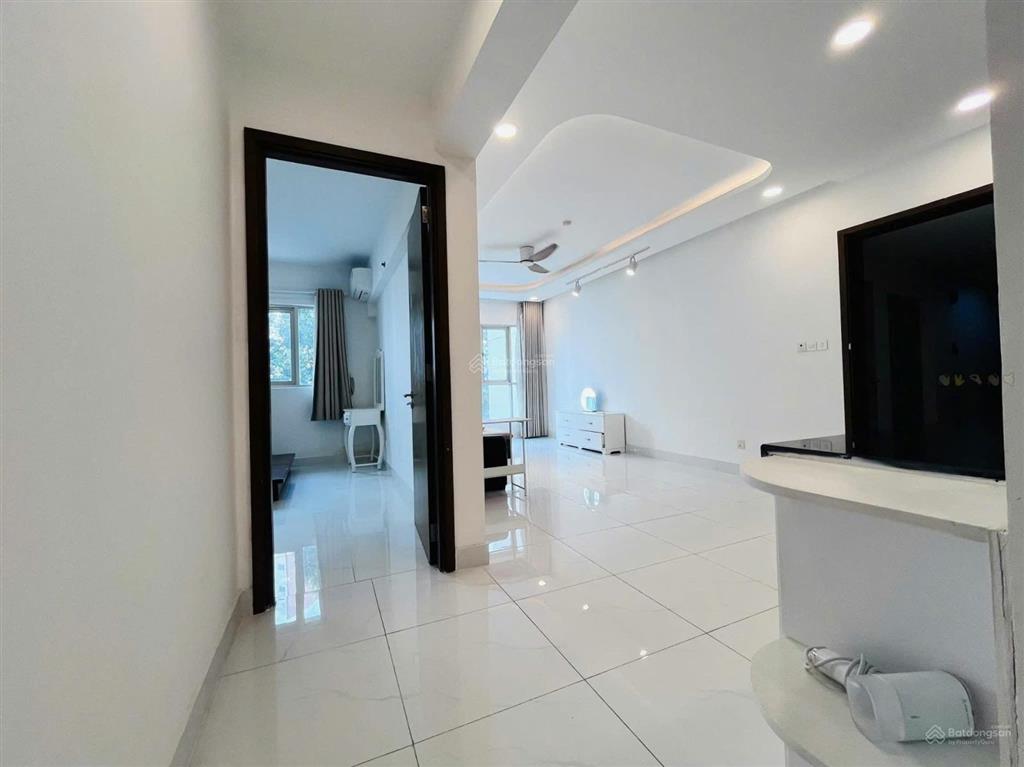 Chủ cần bán gấp căn hộ 2pn, 2wc tại ruby  celadon city, giá ưu đãi 4 tỷ, 69 m2