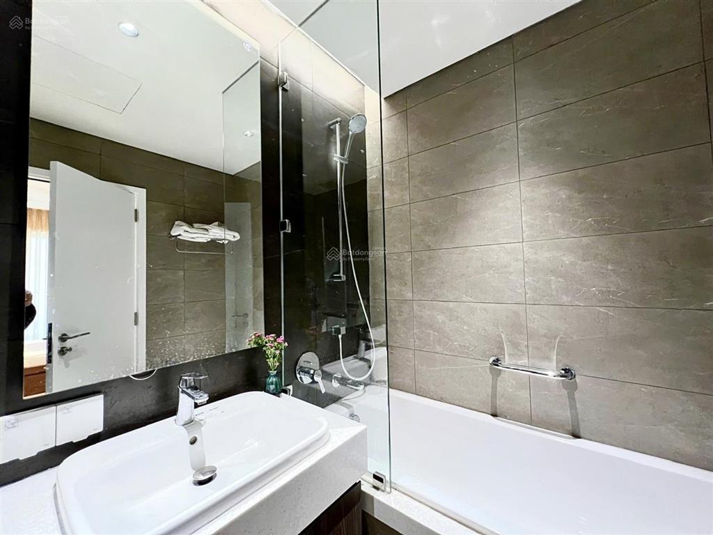 Cho thuê căn hộ diamond centery, giá siêu hời tại tân phú, 23 triệu 96m2 full nội thất xịn