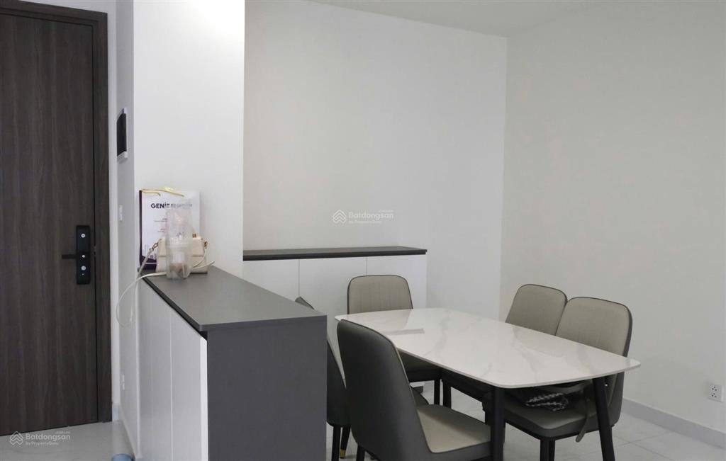 Cho thuê căn hộ cao cấp diamond centery 96m2 2pn full nội thất bao chỗ đậu xe hơi