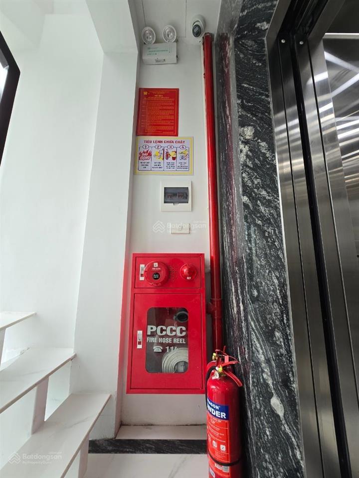 Anh tôi ngộp bank! bán gấp mp phạm văn đồng, 37m2, 8t, chỉ hơn 17 tỷ các bác ạ.  em 0972 174 ***