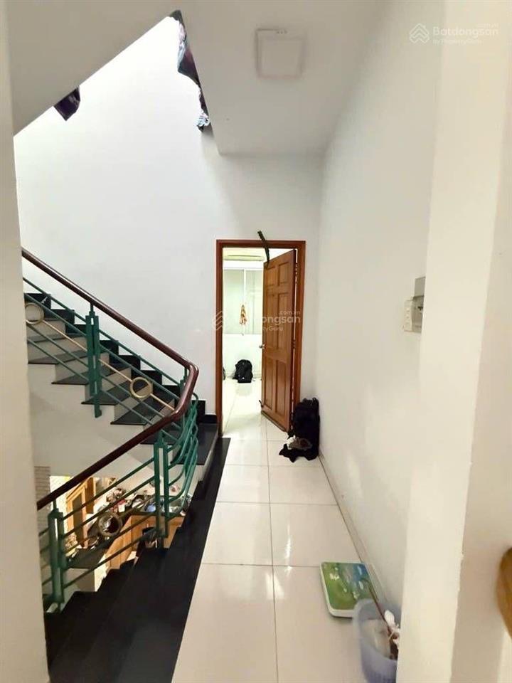 Bán nhà  bình tân  hẻm xe hơi thông  gần tân phú  48m2  3tầng  4phòng ngủ  chỉ 5.4tỷ