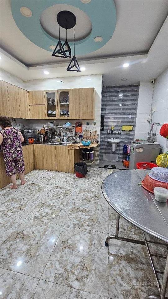 Bán nhà tân phú  sát mặt tiền  giáp quận 11  sát hẻm xe tải  56m2  2tầng btct  chỉ 5.9tỷ.