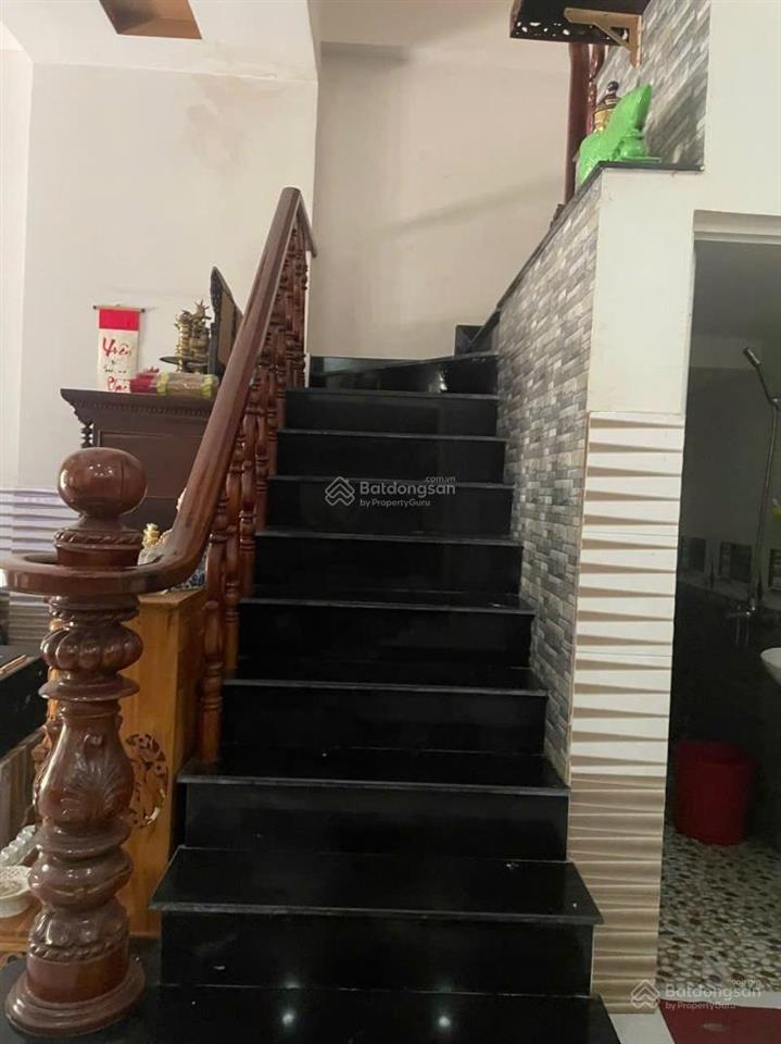 Bán nhà bình tân  hẻm xe hơi  sát mặt tiền  8 x 10  3tầng  chỉ 6.76tỷ