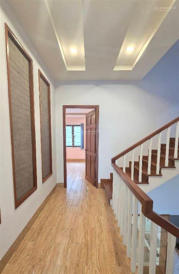 Bán nhà bình tân  ngang 6m  sát mặt tiền  hẻm xe hơi  giáp tân phú  84m2  4tầng  chỉ 8.45tỷ