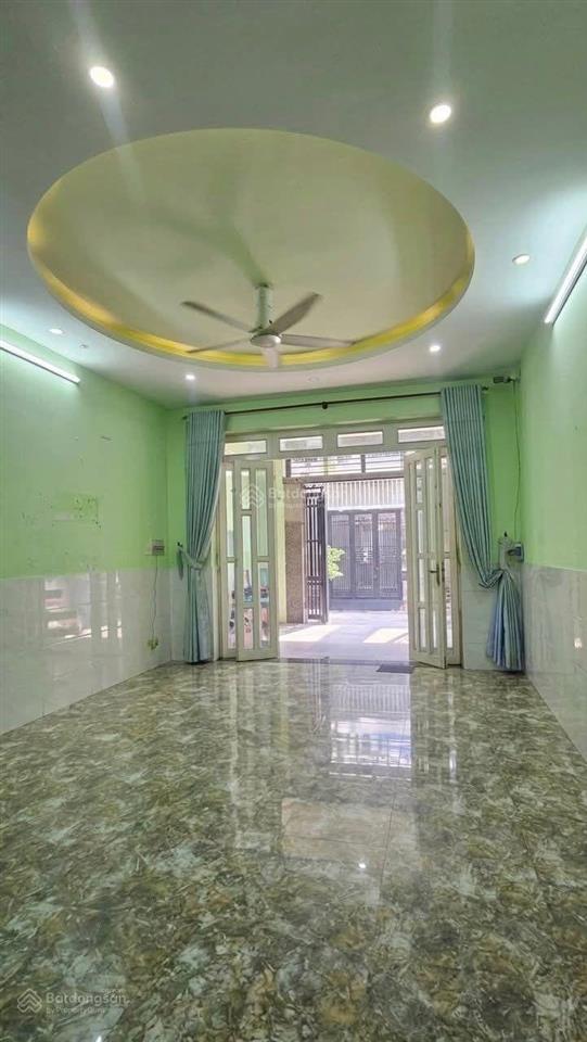 Bán nhà bình tân  hẻm xe hơi thông  gần tân phú  2tầng  67m2  chỉ 5.4tỷ