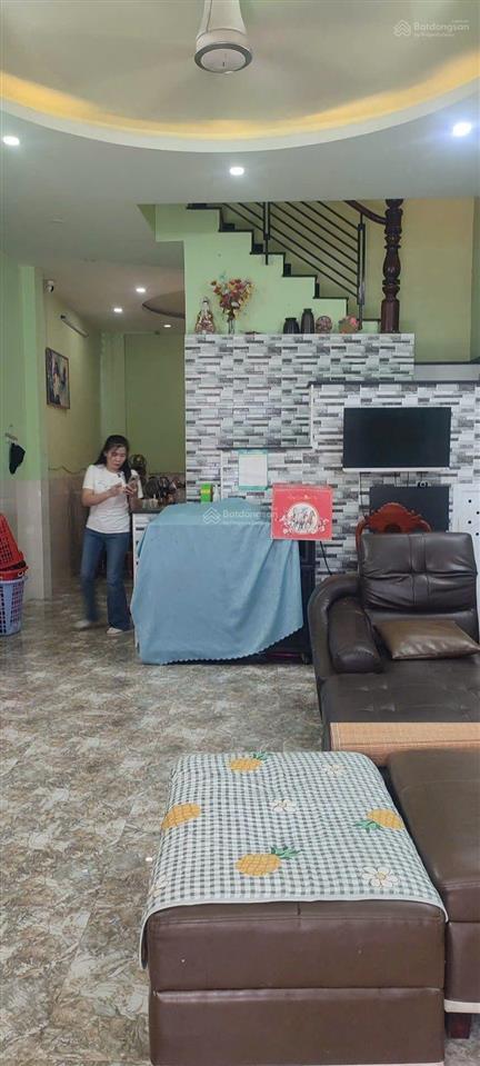 Bán nhà bình tân  hẻm xe hơi thông  gần tân phú  2tầng  67m2  chỉ 5.4tỷ