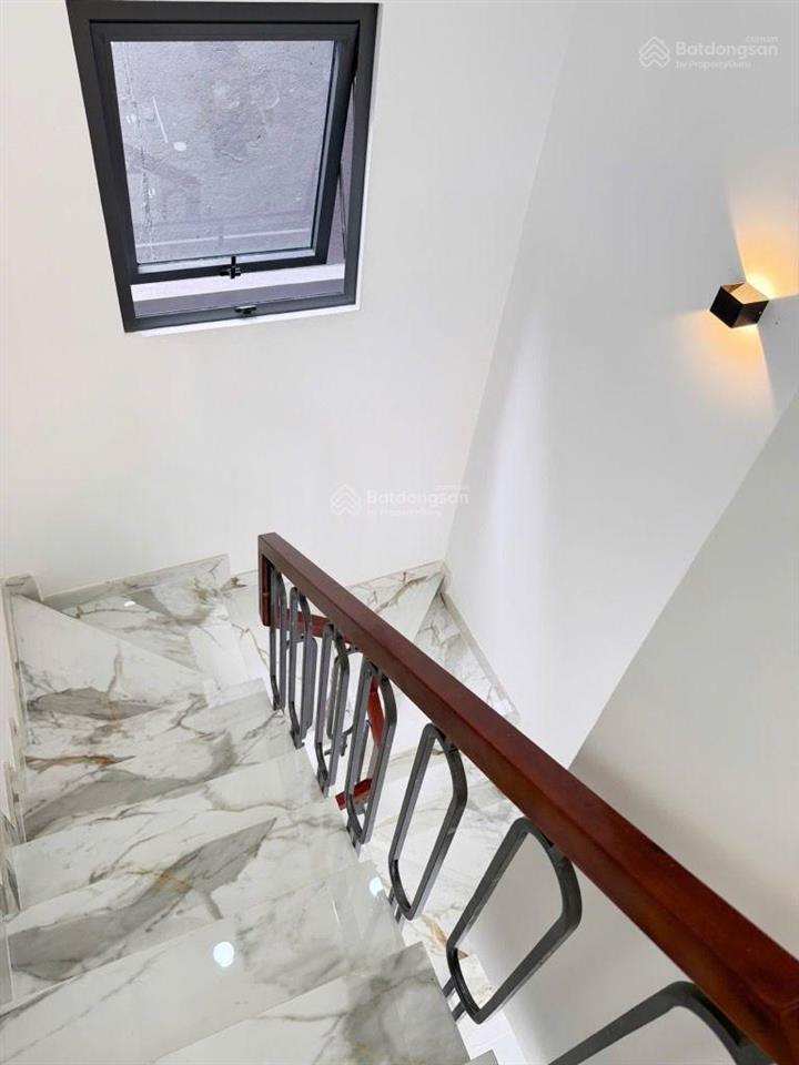Bán nhà bình tân  đẹp mê ly  2tầng  5.6 x 11  chỉ 4.3tỷ