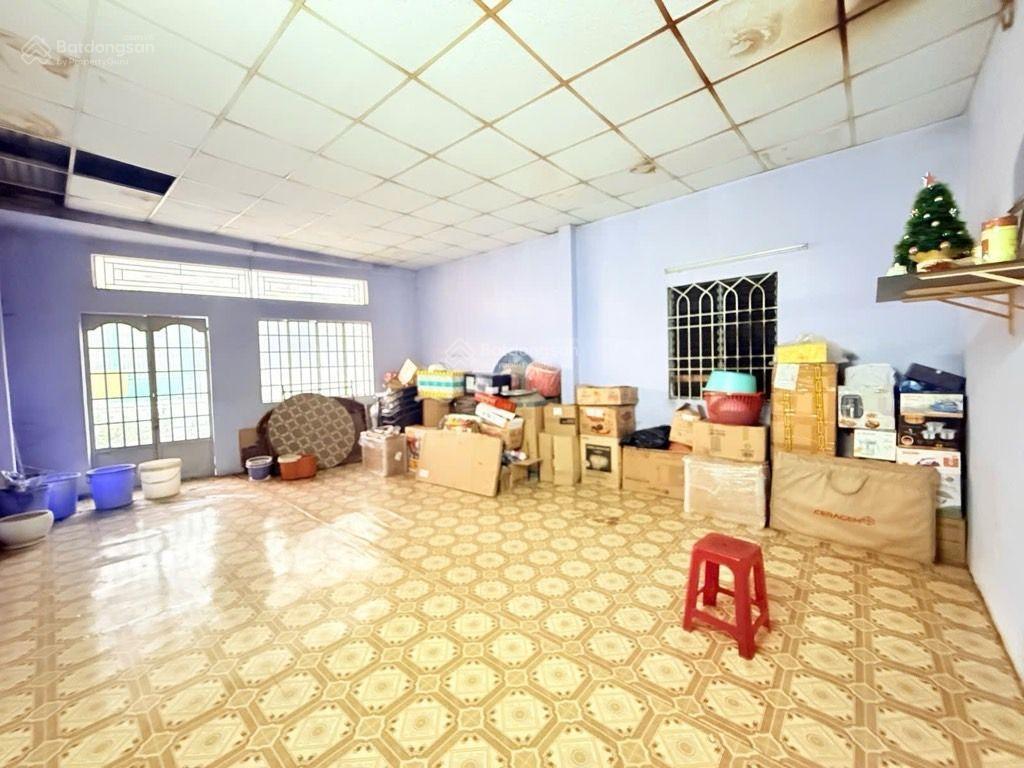 Bán nhà bình tân  hẻm xe hơi  gần tân phú  5 x 18m  2 tầng  chỉ 5tỷ