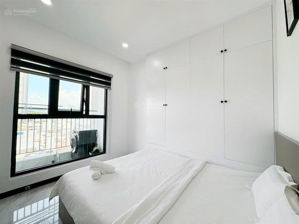 Căn hộ mới 100%  bàn giao full nội thất 2pn2wc 68m2 giá chỉ từ 3,2tỷ/căn