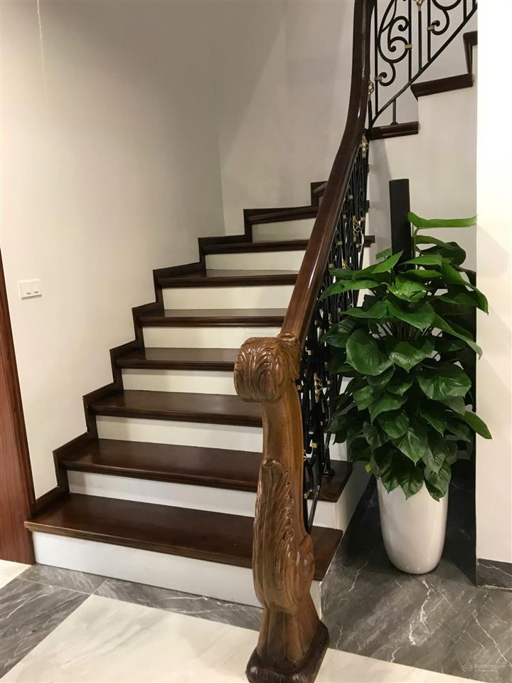 Cho thuê căn nhà riêng tại 1 ngõ 169/21, đường trung văn, phường đại mỗ, gần nhà thờ phùng khoang