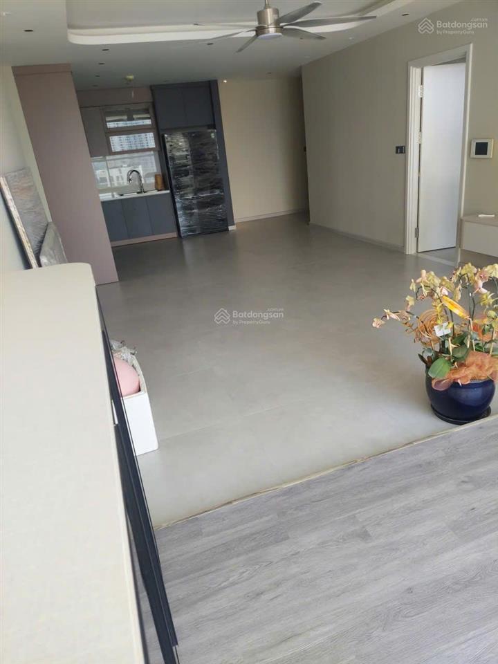 Độc quyền bán 3 phòng ngủ thảo điền pearl, 134m², nhà mới, lầu cao, view sông bao đẹp, giá cạnh tranh