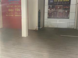 Thuê nhà 2 tầng mặt đường bình than mặt tiền siêu rộng lên tới 9m