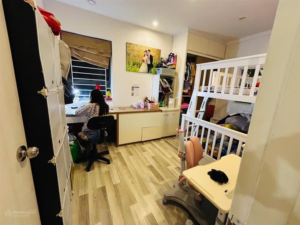 Chính chủ bán căn góc 68m2, 2 ngủ có sổ chung cư rice city linh đàm giá rẻ,  0967 070 ***
