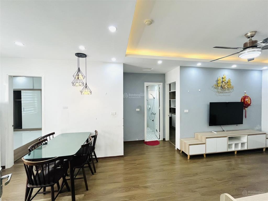 Chính chủ bán căn góc 2 ngủ 63m chỉ 2.8x tỷ chung cư hh linh đàm 0967 070 ***
