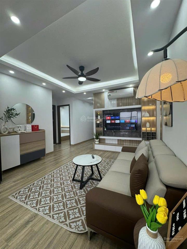 Cần bán gấp căn góc view hồ 76m2 chung cư hh linh đàm giá rẻ,  0967 070 ***