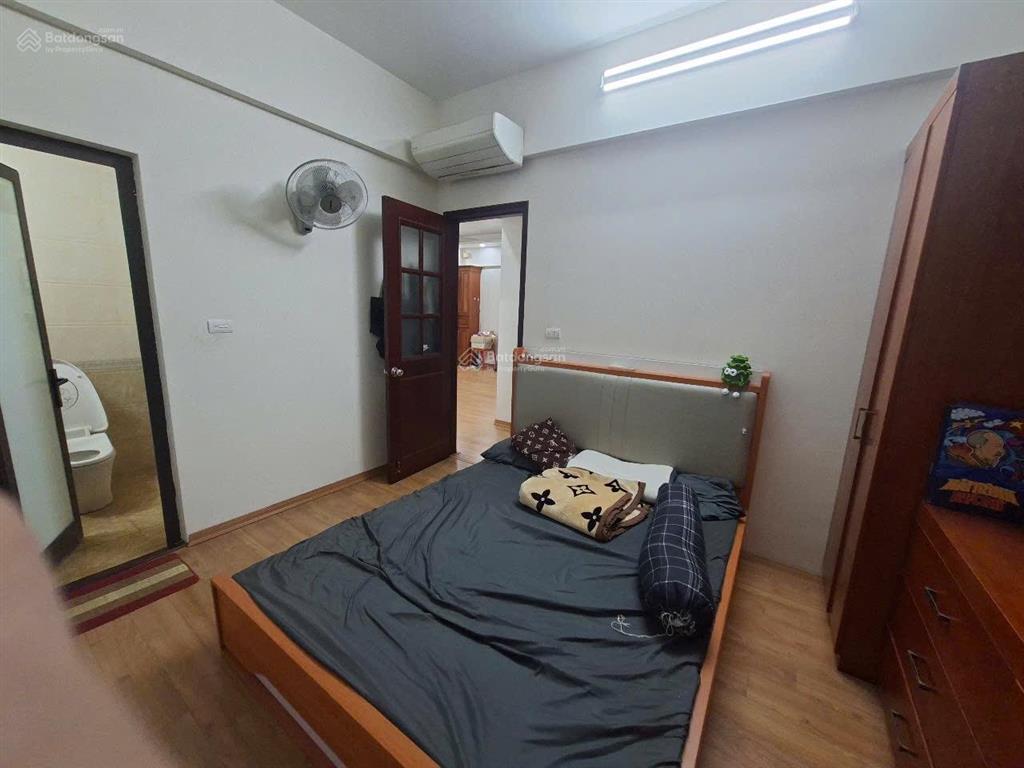 Bán căn góc 3 ngủ 82m chung cư ct4x2 bắc linh đàm chỉ 4.5 tỷ 0967 070 ***