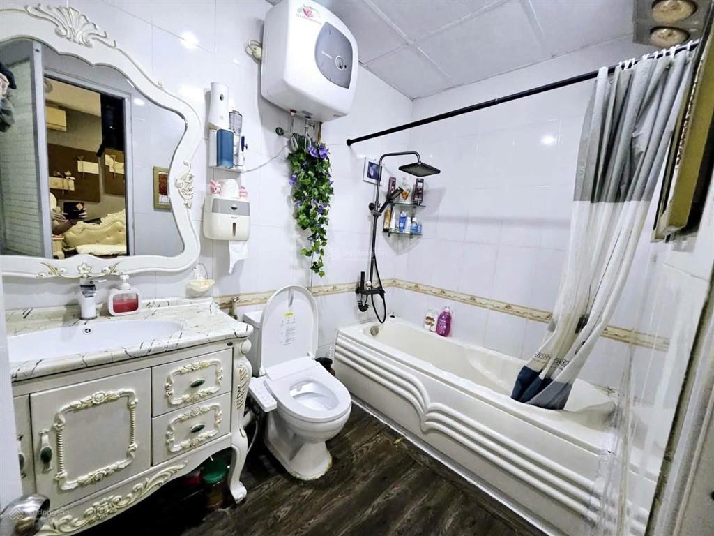 Chính chủ cần bán gấp căn 3 ngủ 102m view hồ chung cư licogi đại từ chỉ 6.x tỷ 0967 070 ***