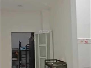 Gia đình cần bán căn chung cư trệt 111 đinh tiên hoàng q1, dt 43m2