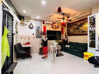 Nhà trệt 2 lầu 3pn còn mới đẹp, vô ở ngay, hẻm gần 4m nhiêu tứ q.pn, sát đường phan xích long