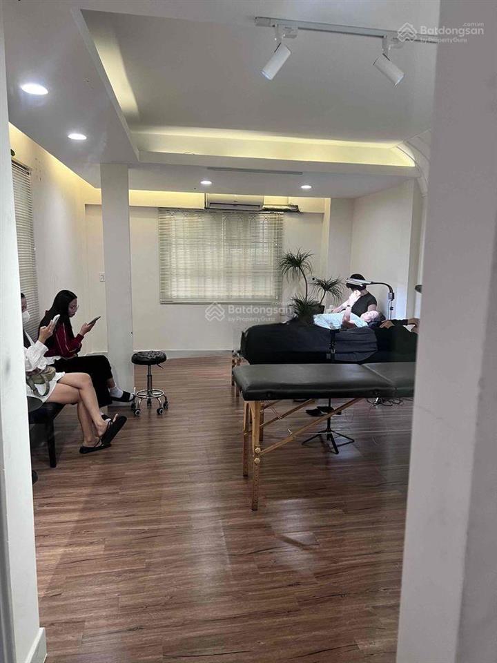 Hẻm 6m hai bà trưng q3, oto đổ cửa, dt 5x8m, trệt 2 lầu đẹp, ở hoặc kd đều được