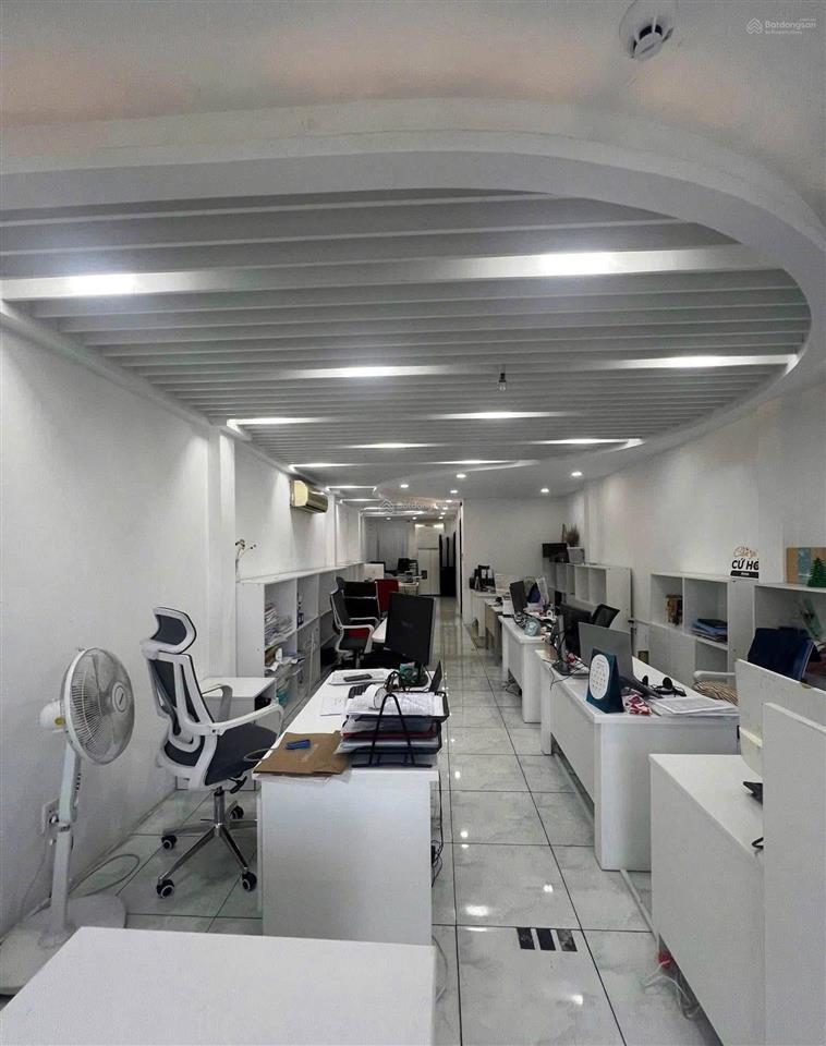Tòa nhà hầm 7 tầng mặt tiền nam kỳ khởi nghĩa q3, dt 5x22m, giá siêu tốt chỉ 80tr/th