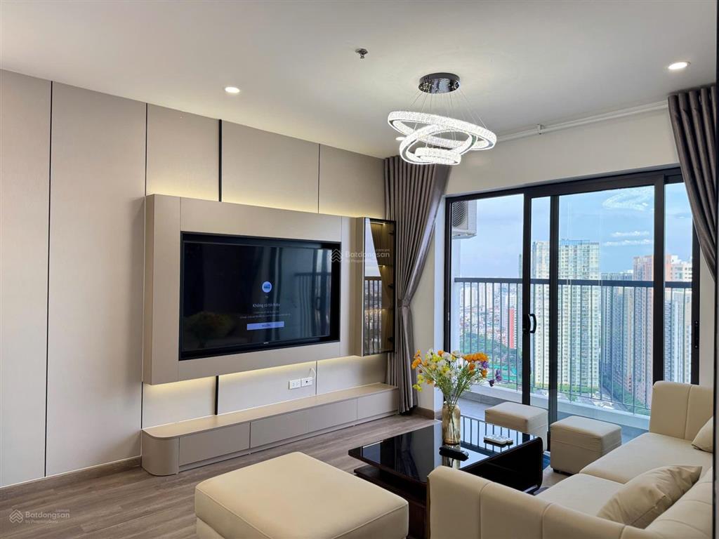 Bán căn góc 2 ngủ  pcc1 thanh xuân  77m, đầy đủ nội thất, sẵn sổ đỏ, có slot ô tô, 7 tỷ